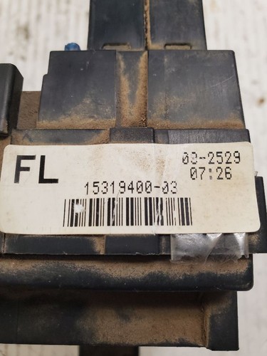 SILVRDO15 2000-2002 Fuse Box Cabin 414185 - Picture 2 of 12