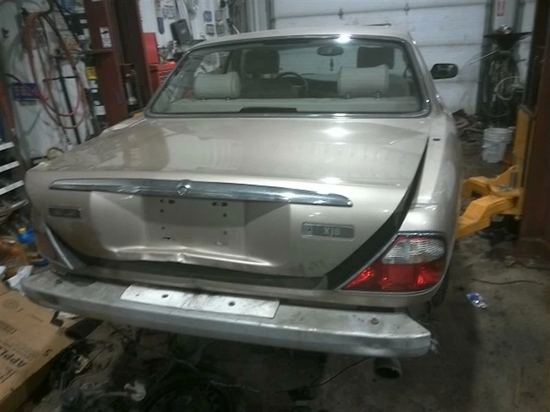 Chasis ECM tablero izquierdo compatible con 99-03 XJ8 101301 Foto 4 de 4