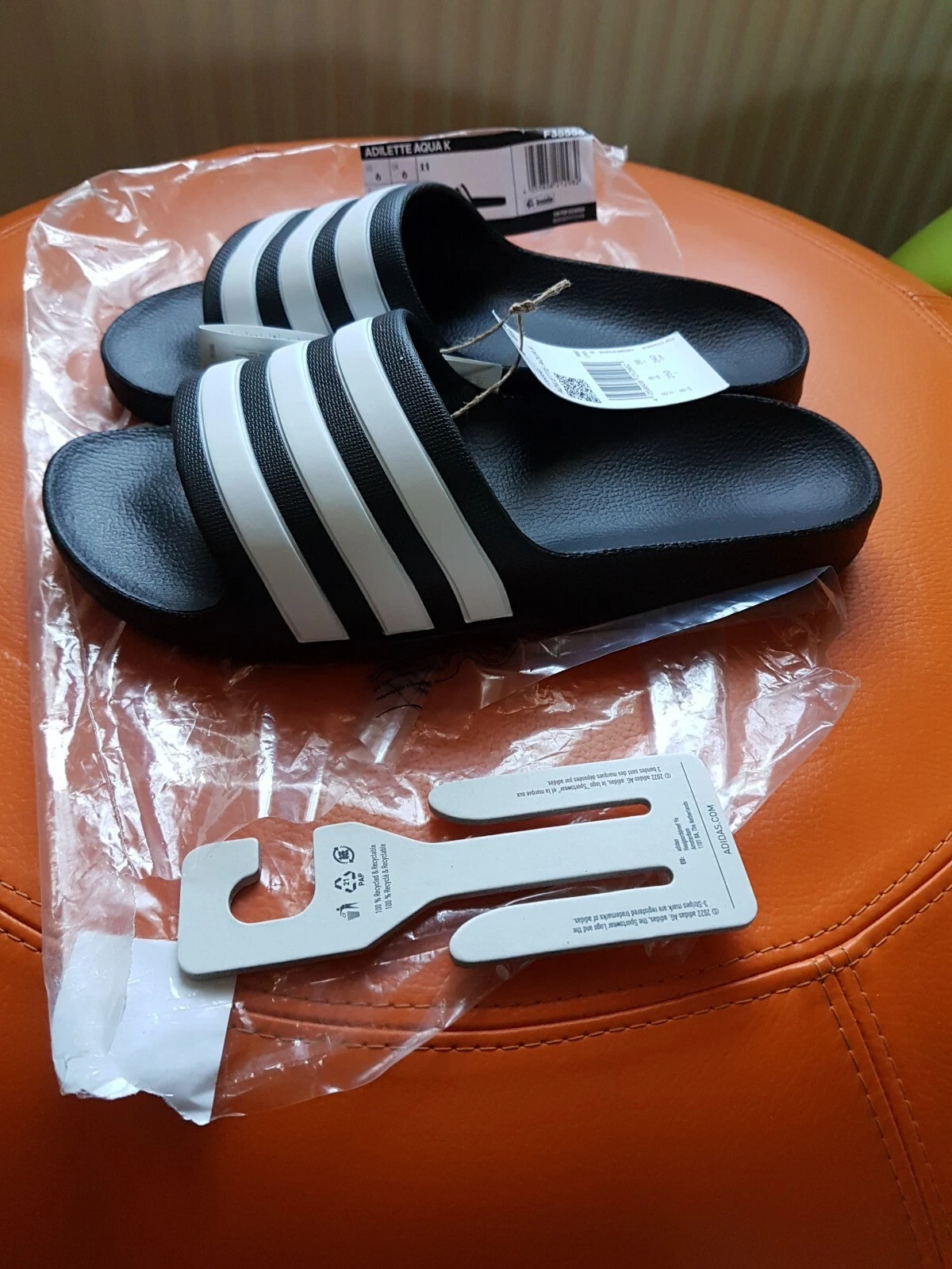 Adidas Originals Adilette scarpe da piscina bianche blu navy UK 6 EU 38