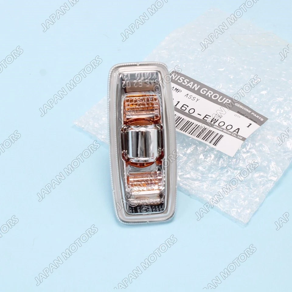 Genuine Nissan INFINITI M35 M45 Front LH=RH Side Fender Marker Light Lamp Assy - Image 2 of 4
