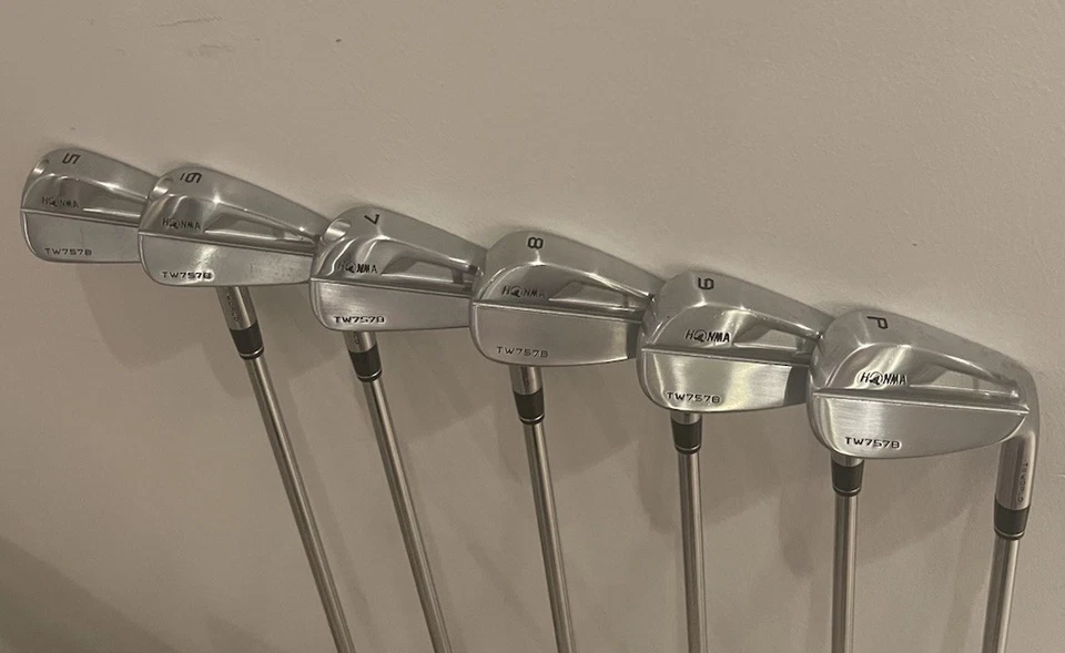 HONMA TW757 Blade Set 5 PW Asta Acciaio Regular Flex Ottime Condizioni NP 1620 - Immagine 2 di 4