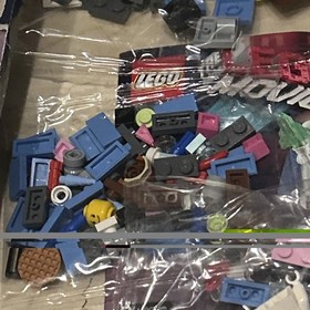 LEGO Movie set 70818 Double Decker Couch with Sealed Bags Manual Open Box