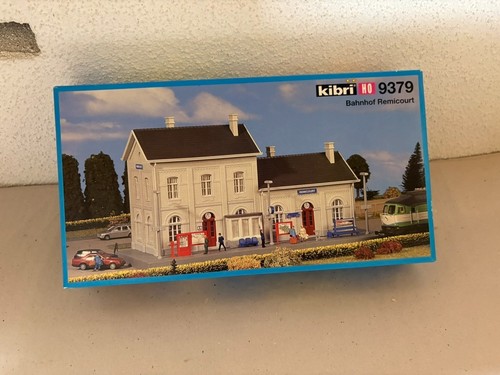 Kit Kibri H0 9379 gran estación embalaje original EXCELENTE NUEVO #99/20 | Condition: Neu