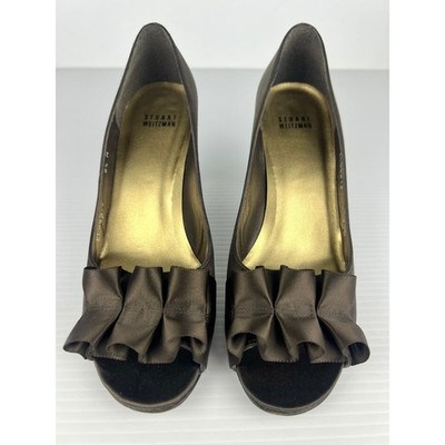 Stuart Weitzman Gigiritz Bronze Satin Ruffle Peep Toe Pumps Heels 8.5M EL05216