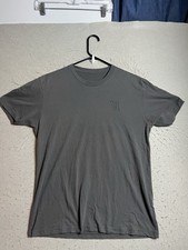 Vuori Shirt Men L Gray Blue Short Sleeve Crewneck Logo Graphic V979 Performance