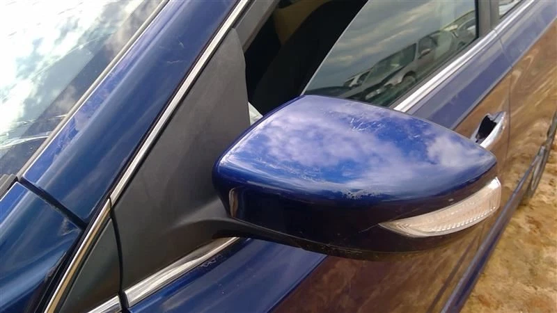 Driver Side View Mirror Power With Turn Signal LED Fits 16-19 Nissan Sentra OEM - Image 2 of 4