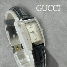 Gucci 8600L Square Quartz Watch Dress Silver Leather White Dial wrist 16cm