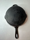 Vintage Griswold no. 5 Cast Iron Skillet Erie Pa. 2505