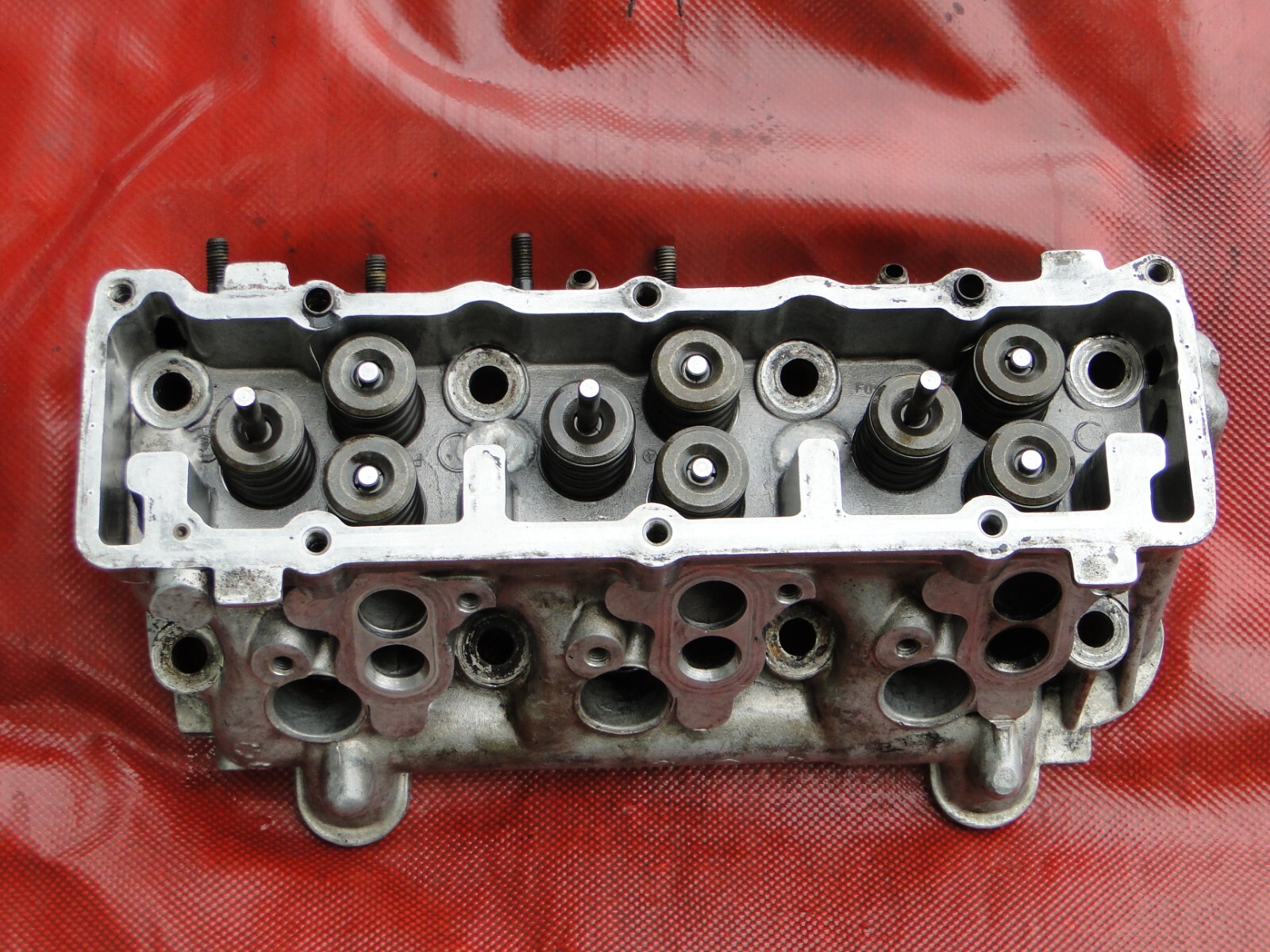 Maserati Biturbo 2.5 V6 Right Side Cylinder Head OEM 1984-1986 GENUINE 310630003