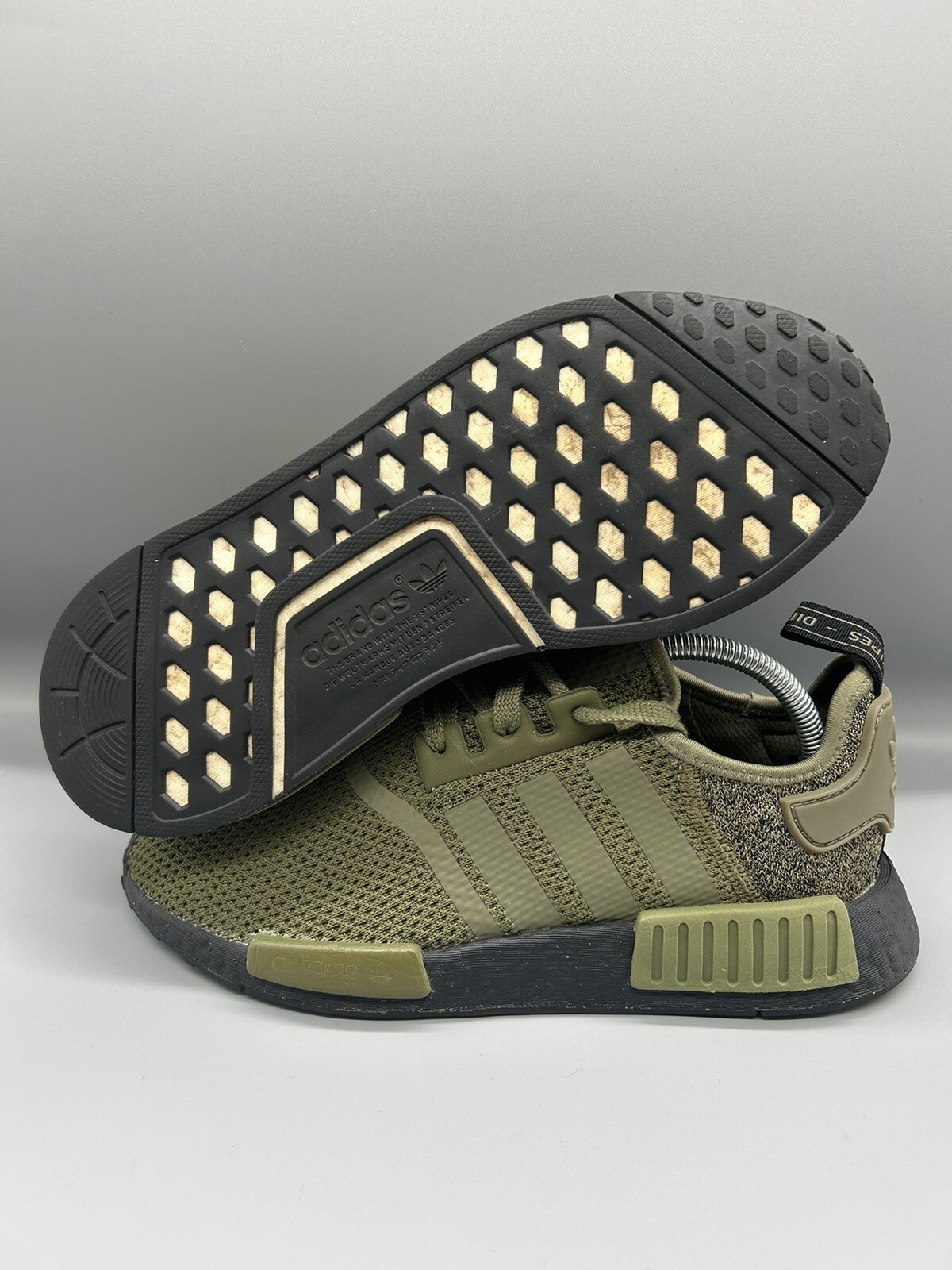 adidas nmd r1 aq1246