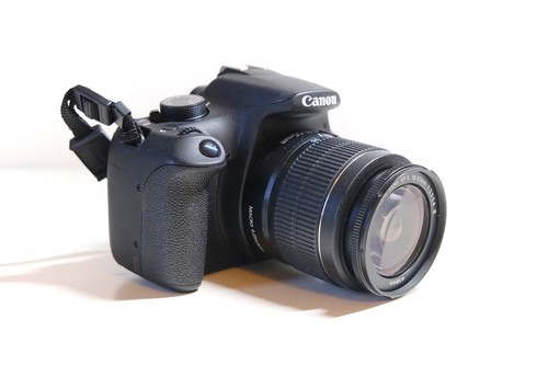 Fotocamera Reflex Canon EOS 1200D 18MPX + Obiettivo EF-S 18-55 III + Tracolla - Zdjęcie 10 z 17