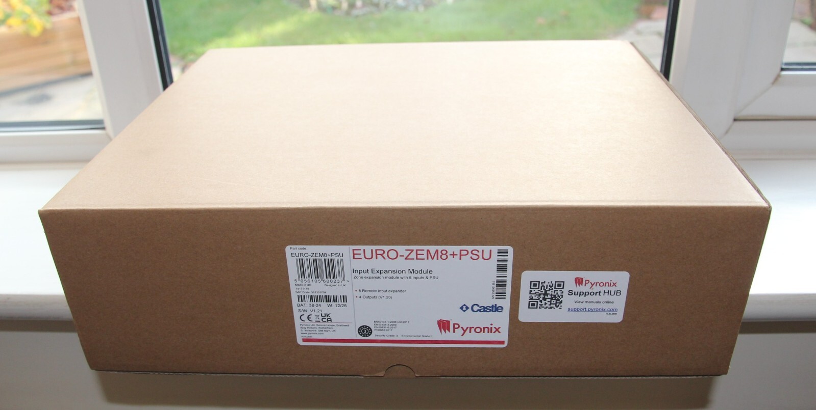 Pyronix 8 Input/4 Output Wired Expander with 2.5A PSU - EURO-ZEM8+PSU