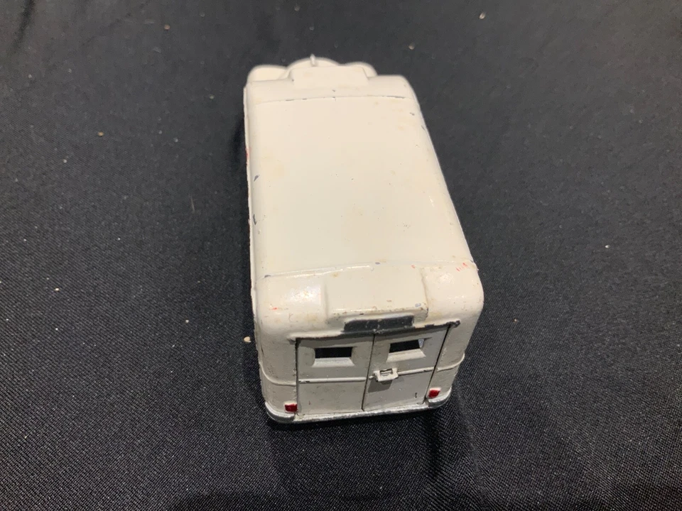 Ambulancia Morestone Daimler completa rara Foto 4 de 4