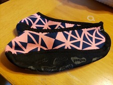 Nufoot Indoor Girl Shoe Ballet Flats, blue pink pin Abstract , X-Small slippers