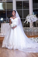 Allure Bridals 9681 Wedding Dress (Ivory, Size 12) + Cathedral Veil (137in)