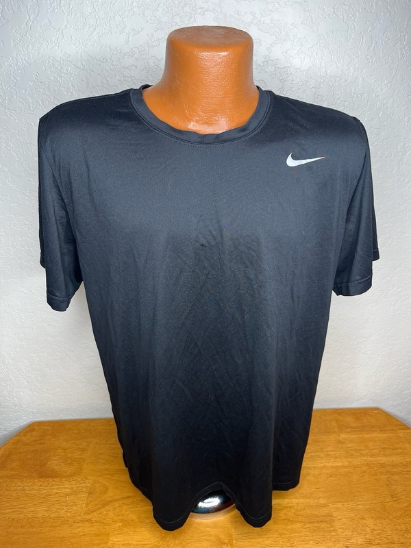 Men's Nike Dri Fit S/S Athletic Shirt _ Medium M _ Black - Polyester