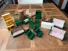 Lot of 20 Vintage Maple Town Sylvanian Families Furniture & Accessories
