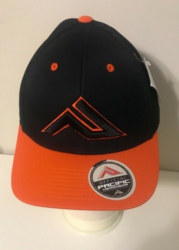 baseball hat Fitted Size Sm-med 