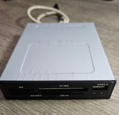 PC Multi Slot Card Reader 3,5 All in 1 MS CF/MD USB2.0 SD/MMC SM/xD