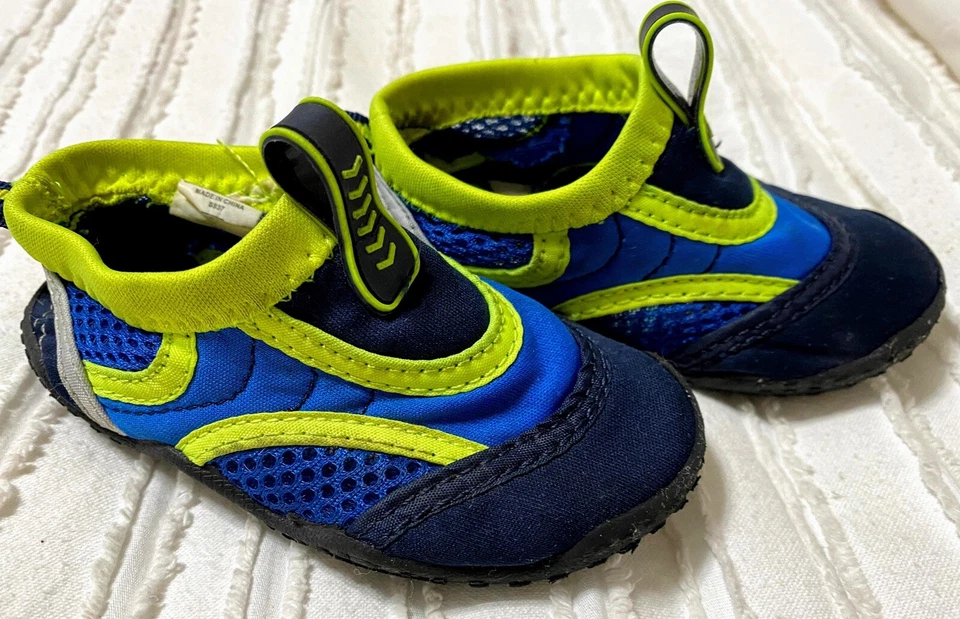 Koala Kids Water Shoes Size 6 Foto 2 de 4