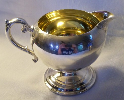 Wm ROGERS SILVERPLATE CREAMER w/GOLD WASH & SUGAR w/LID SET - Picture 4 of 6