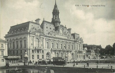 TOURS Rathaus
