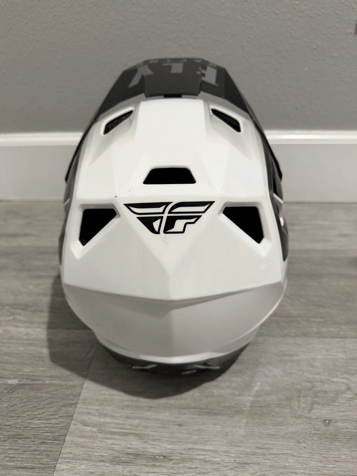 FLY RACING FULL FACE BLACK, WHITE & SILVER YOUTH MEDIUM HELMET