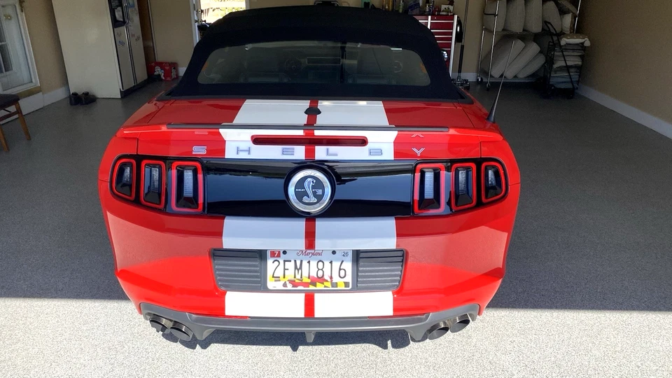 Ford Mustang Shelby GT500 2014 Foto 2 de 4