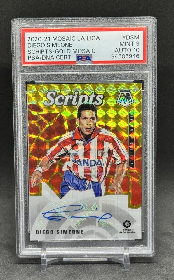 2021-22 Panini Mosaic La Liga Scripts Auto Mosaic Gold /10 - Singles PSA9/10