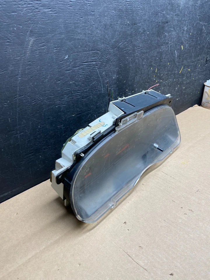 2001 - 2002 Ford Econoline E250 E350 Van Speedometer Instrument Cluster t4412 DG - Image 3 of 4