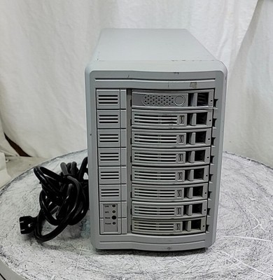 Fusion Desktop 8Bay SAS Expander DX800RAID 8-Drive Storage Array SAS SATA