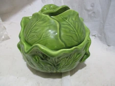 VTG Holland Mold Ceramic Cabbage Lettuce Bowl w/ Lid Serving Dish Container L19