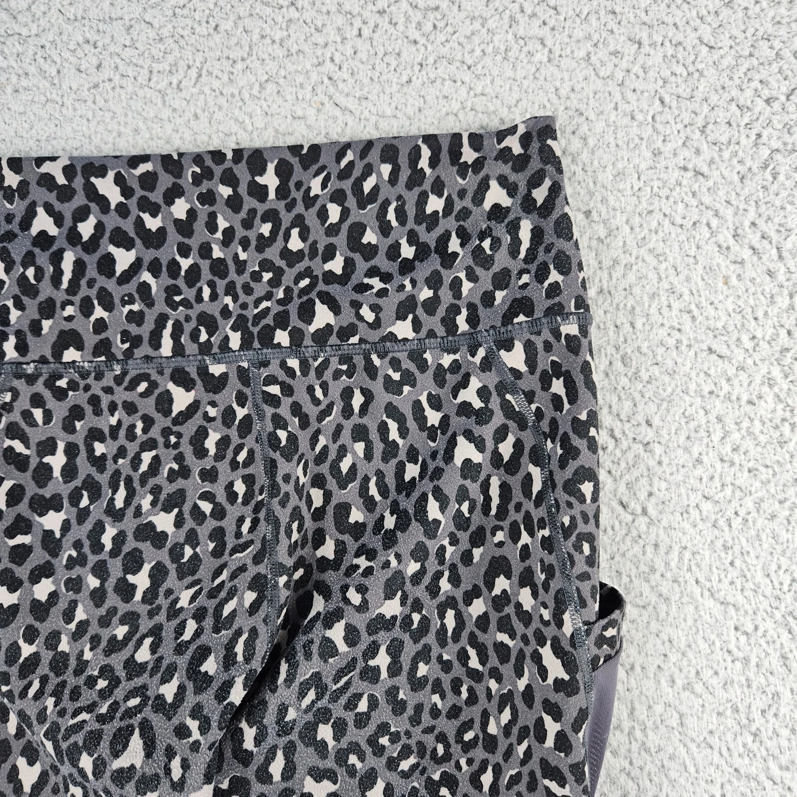 fabletics powerhold 7/8 leopard print athletic leggings