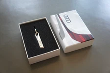 NIB Genuine Audi Blade Style Silver Stainless Steel keychain Key Ring DJD017QY04