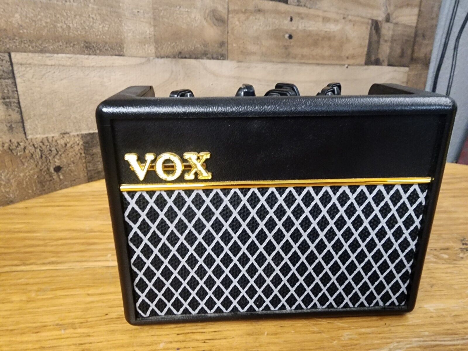 VOX AC1 RhythmVOX Bass Amplifier 1W RMS Rhythm Machine  Battery Powered