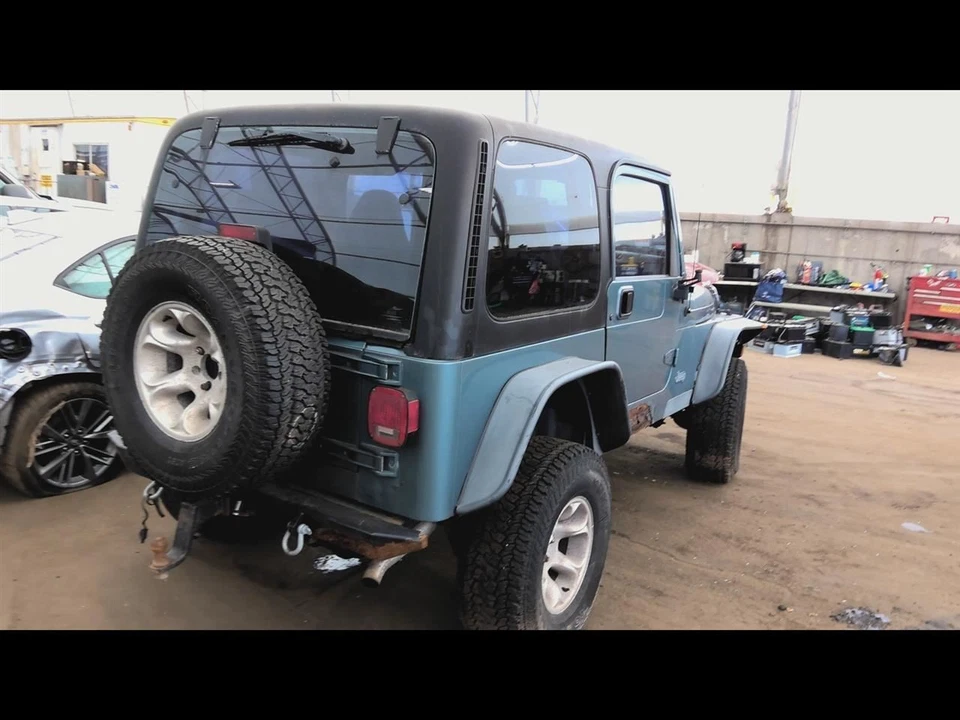 Módulo de control electrónico ECM del motor 6-242 4,0 L compatible con 99 WRANGLER 6740595 Foto 3 de 4