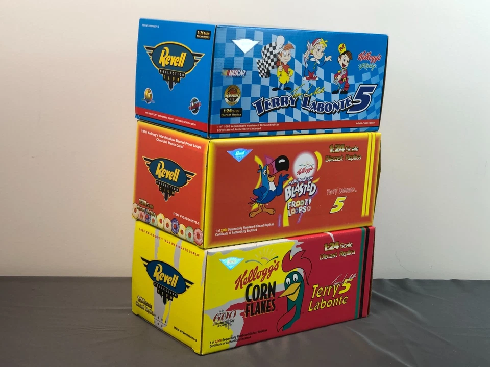Chevrolet Monte Carlo 1998/1999 Terry Labonte Kellogg's diecast 3 Revell 1:24 Foto 3 de 4