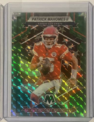Lot 3 Patrick Mahomes II 2020-24 Panini Select, Prizm, Mosaic Green inserts - Picture 3 of 4