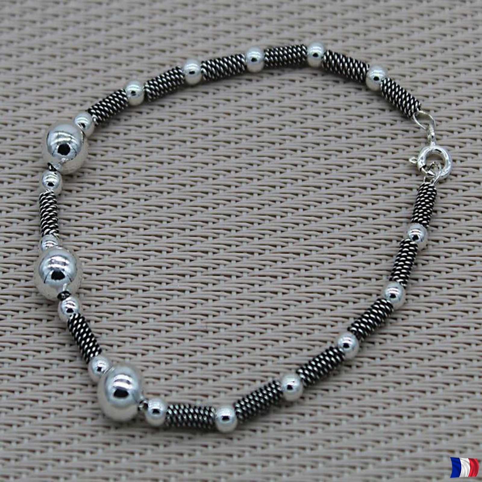 Bracelet en argent 925 orné de 3 perles, une idée cadeau mixte idéale