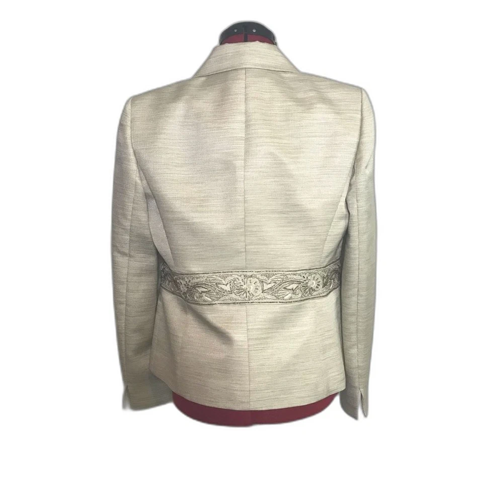 Blazer Kasper Crema Para Mujer Talla 8 Dorado Detalle Cuentas Mangas Largas 3 Botones Foto 4 de 4