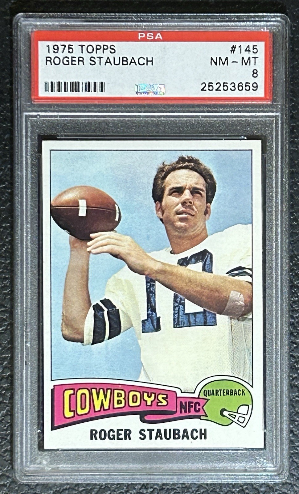 1975 TOPPS #145 ROGER STAUBACH DALLAS COWBOYS HOF PSA 8 NM-MT