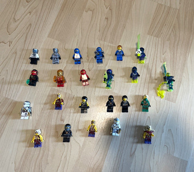 LEGO Minifiguren Konvolut   gemischte Figuren (Ninjago u.a.) aus Kunststoff