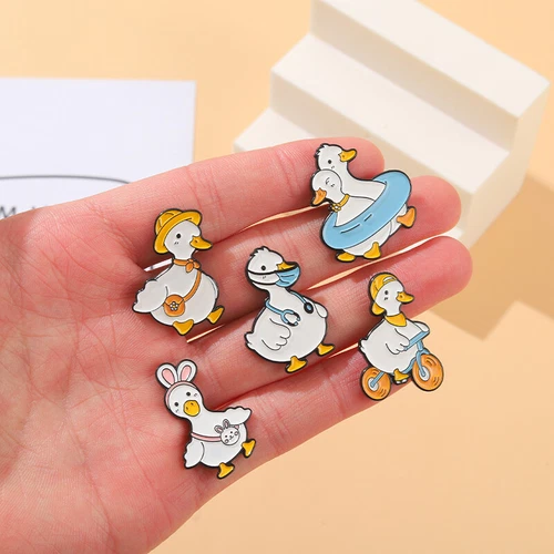 Kreative Cartoon-Tier-Brosche Anstecknadel Emaille-Pins Abzeichen SchmuckD - Bild 318 von 326