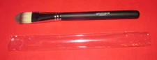 7 1/2"  7.5"  Younique Makeup CONCEALER BRUSH ~ Brand New ~ Fast, Free Shipping!