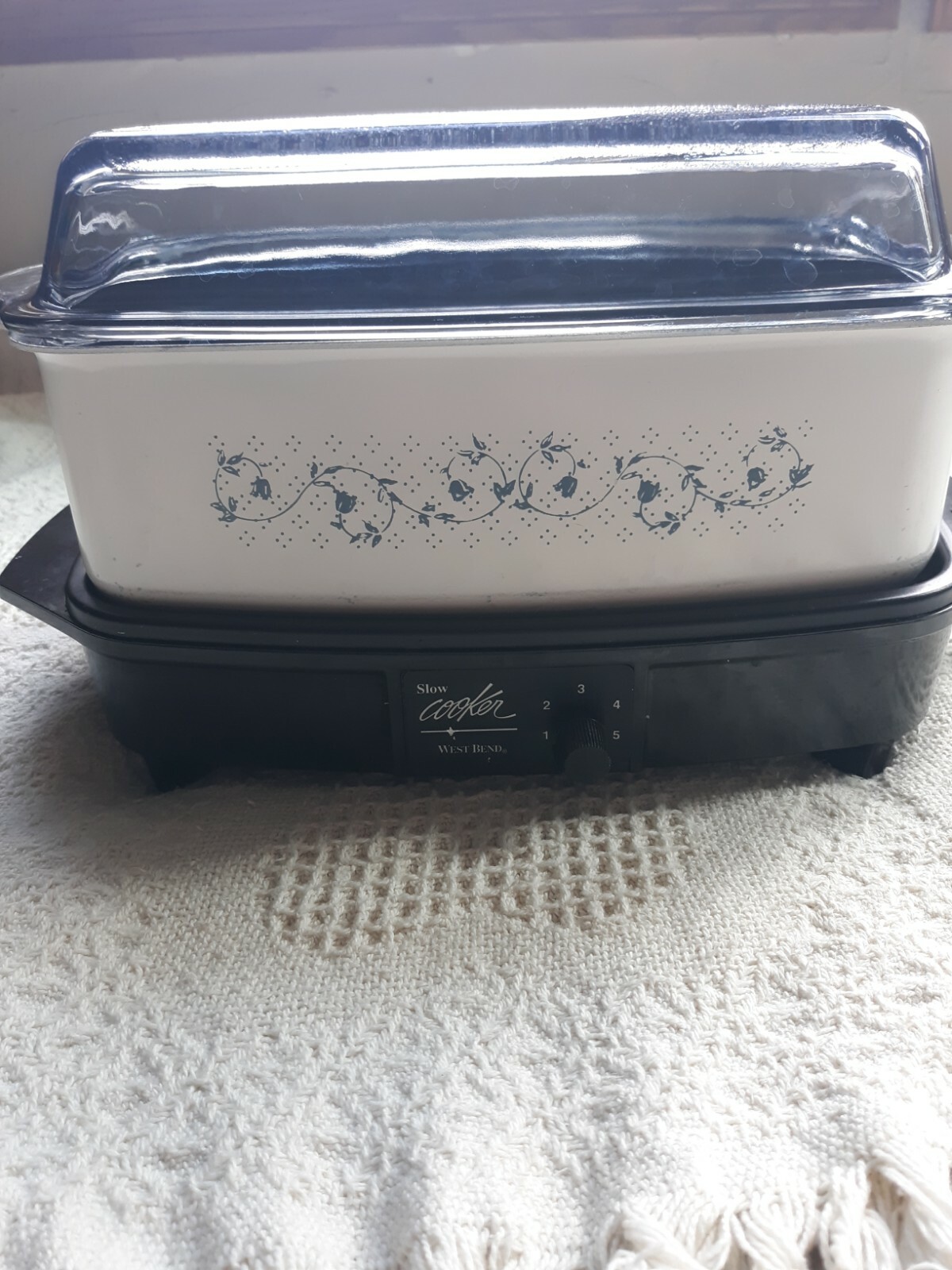 Vintage West Bend 4 Qt Quart Slow Cooker 5 Settings Smoke Glass Lid