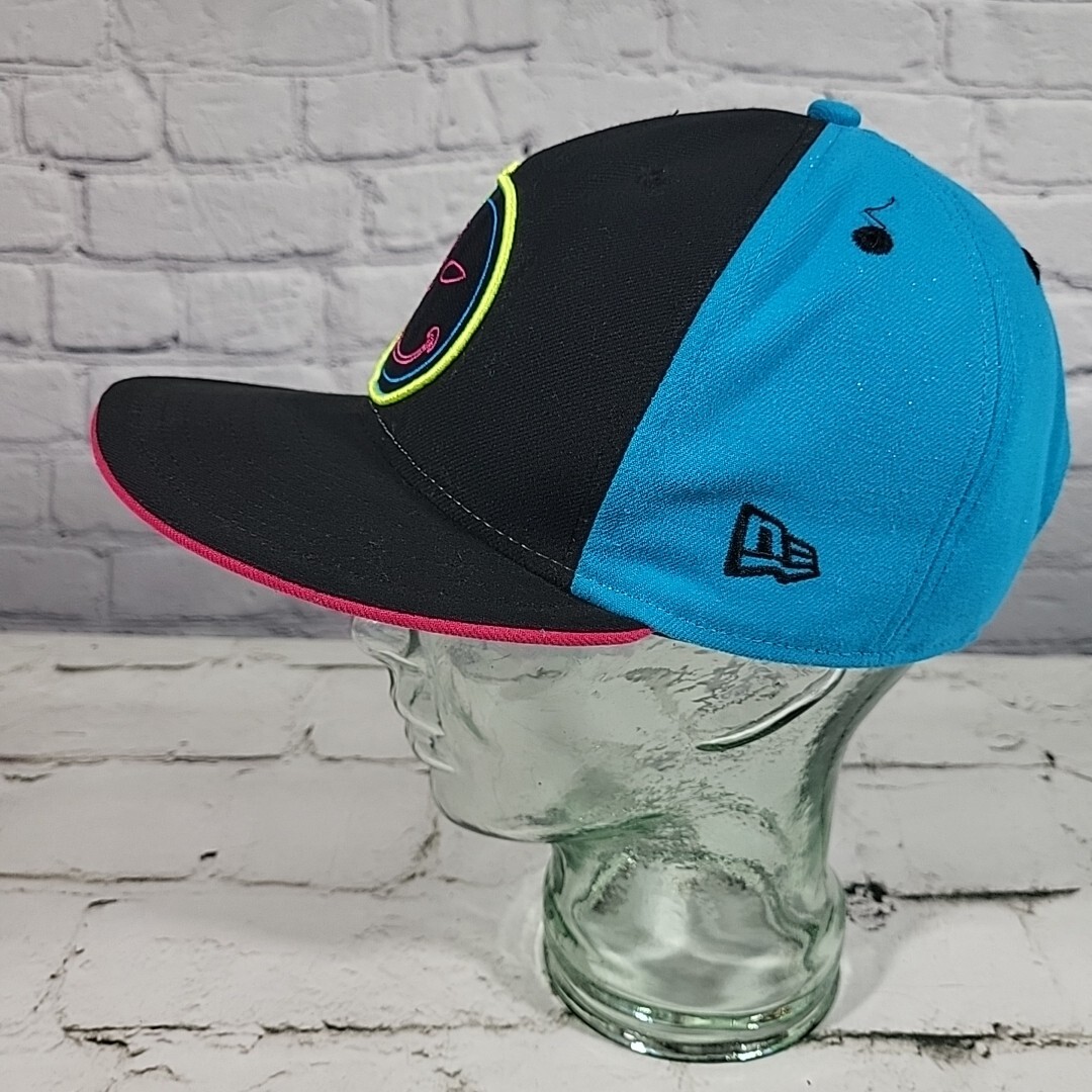 YUMS New Era 9FIFTY Embroidered Logo Black With Neon Snapback Hat