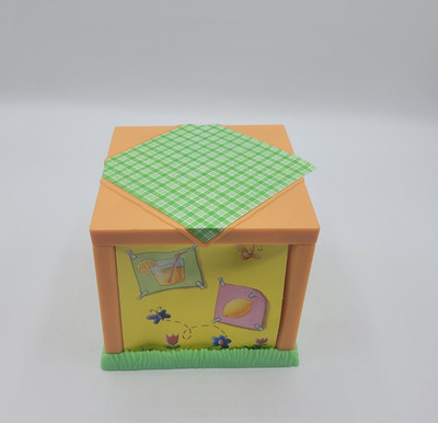2001 Mattel Barbie Kelly Club Lemonade Stand Piece Replacement Part