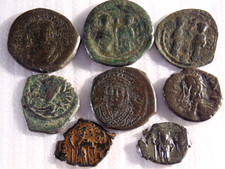 Lotto di 8 - Follis in bronzo bizantino di qualità - Mezzi follis - 350-1453 d.C. - Antico B26
