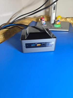 Intel  NUC8i3BELS   Core i3, 16GB RAM, 512GB  NVMe SSD, Window 11 pro-Activated