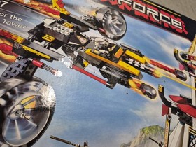 LEGO 8107 Exo-Force Fight for the Golden Tower 2007 SEALED/DAMAGED BOX